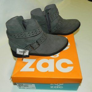 NIB Zoe & Zac Girls Melby Boots, Size 13